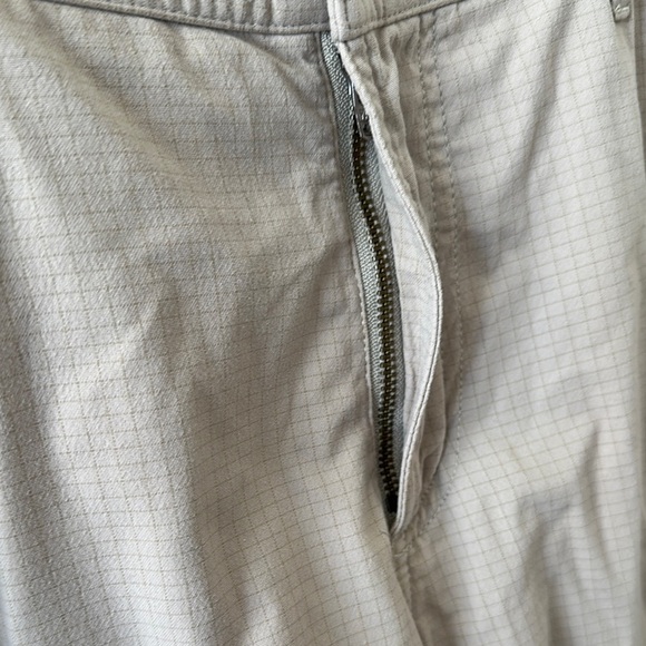 LULULEMON Men's Tan Shorts Size 34 in Excellent Condition - Picture 3 of 6